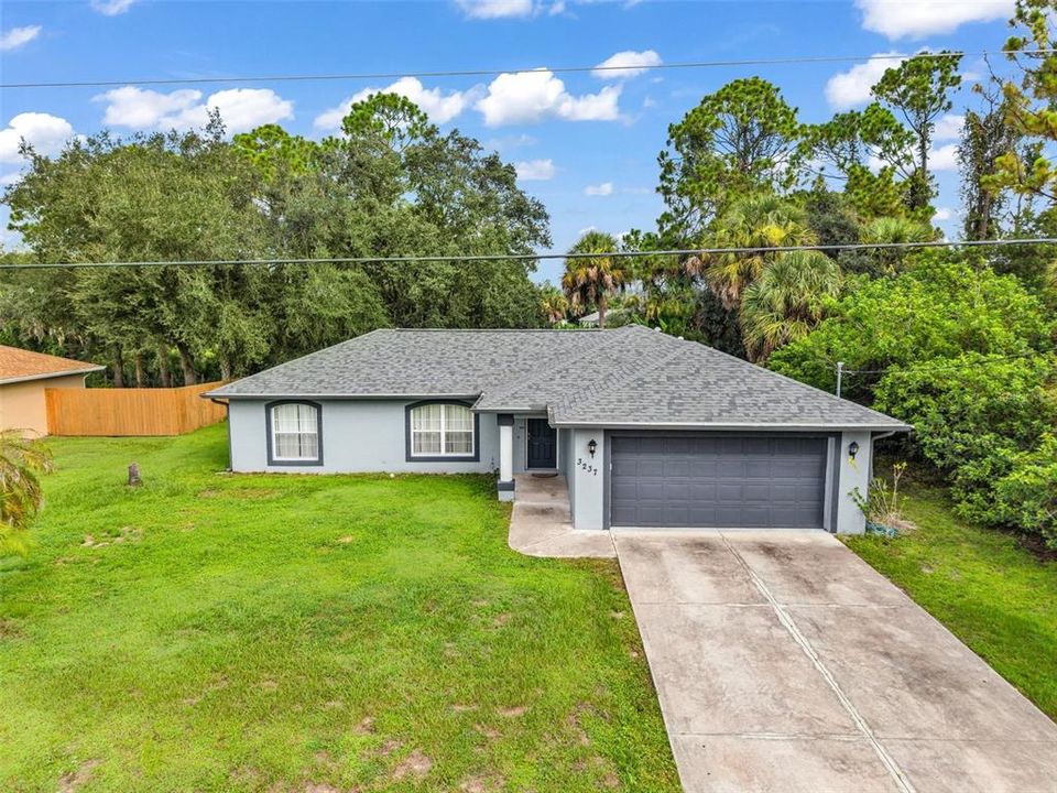 For Sale: $252,000 (3 beds, 2 baths, 1241 Square Feet)