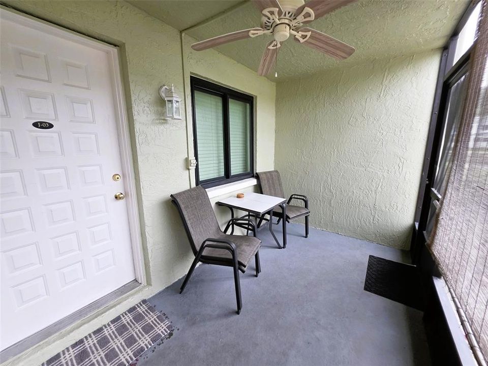 For Sale: $119,000 (1 beds, 1 baths, 456 Square Feet)