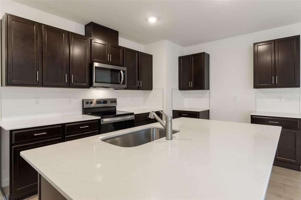 En Venta: $399,990 (3 camas, 2 baños, 1614 Pies cuadrados)