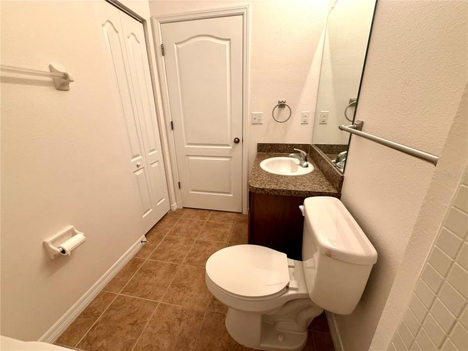 На продажу: $329,000 (3 спален, 2 ванн, 1444 Квадратных фут)