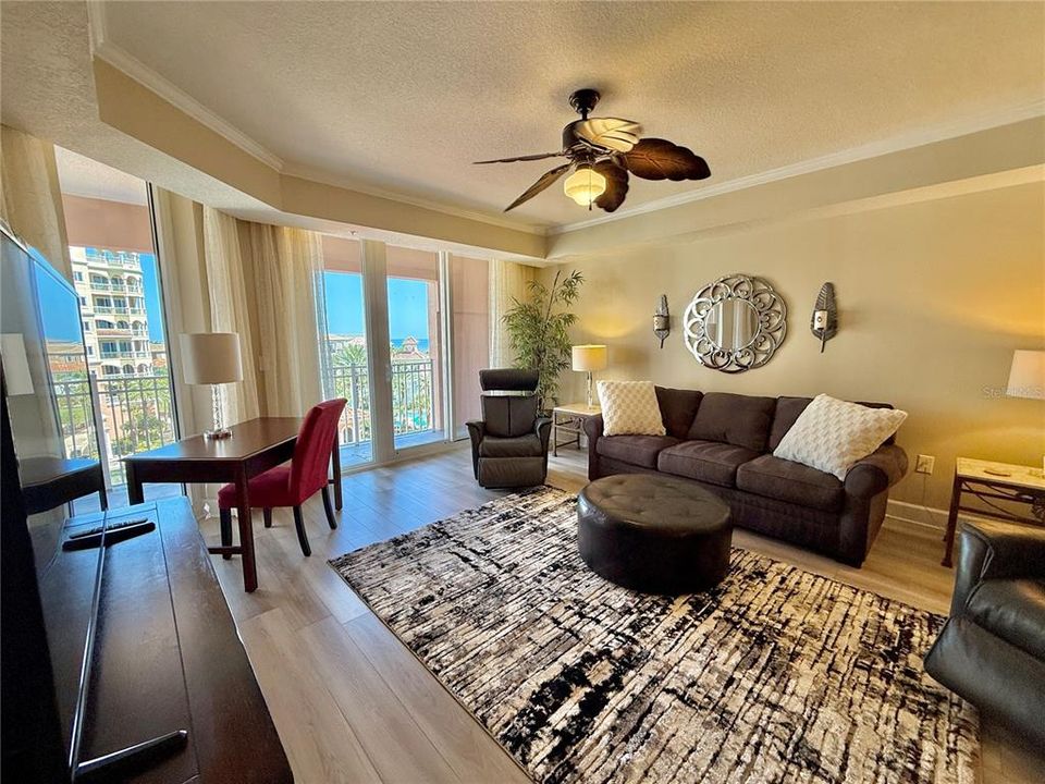 For Sale: $725,000 (3 beds, 3 baths, 1676 Square Feet)