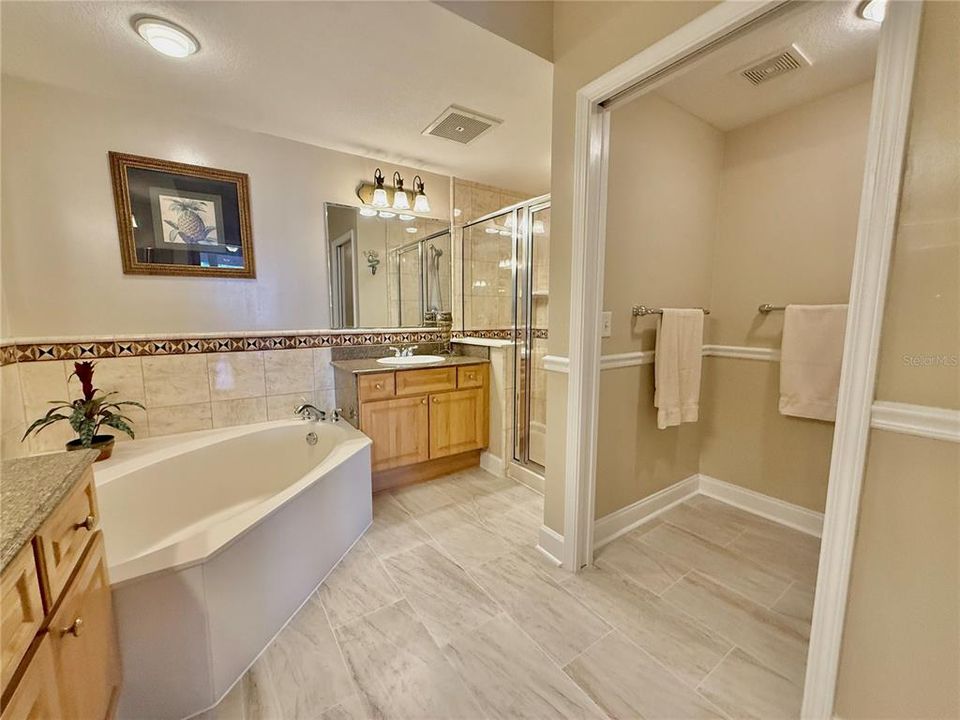 For Sale: $725,000 (3 beds, 3 baths, 1676 Square Feet)