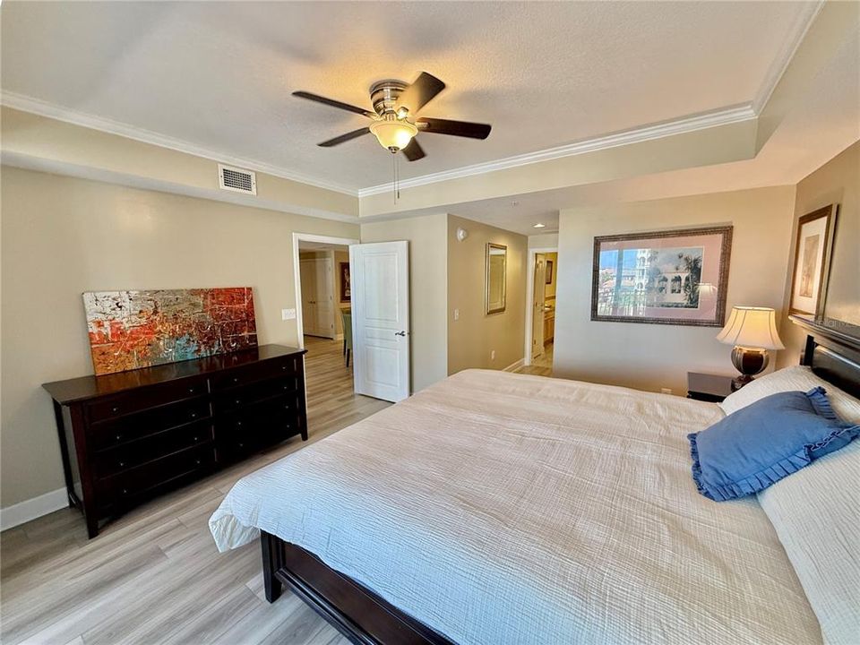 For Sale: $725,000 (3 beds, 3 baths, 1676 Square Feet)