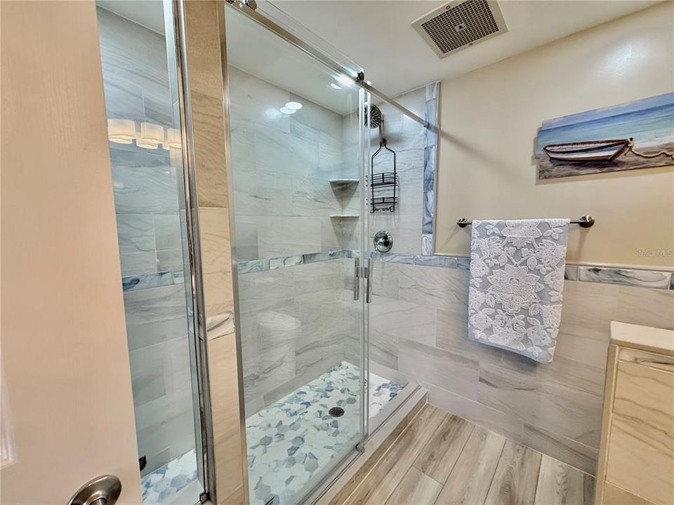 For Sale: $725,000 (3 beds, 3 baths, 1676 Square Feet)