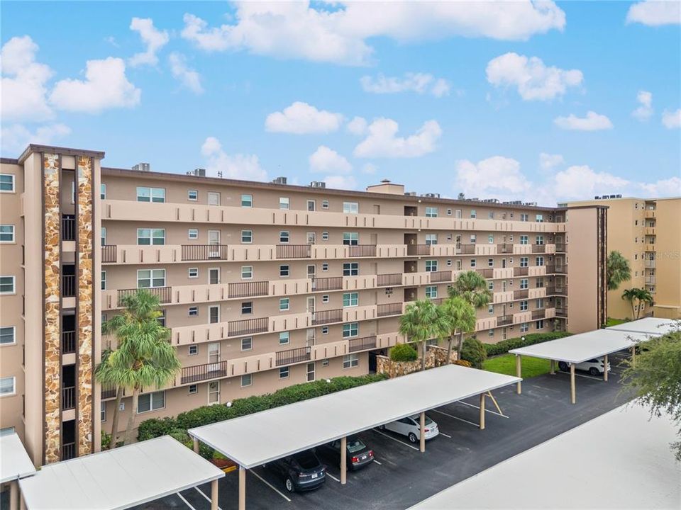 For Sale: $169,000 (2 beds, 2 baths, 1008 Square Feet)