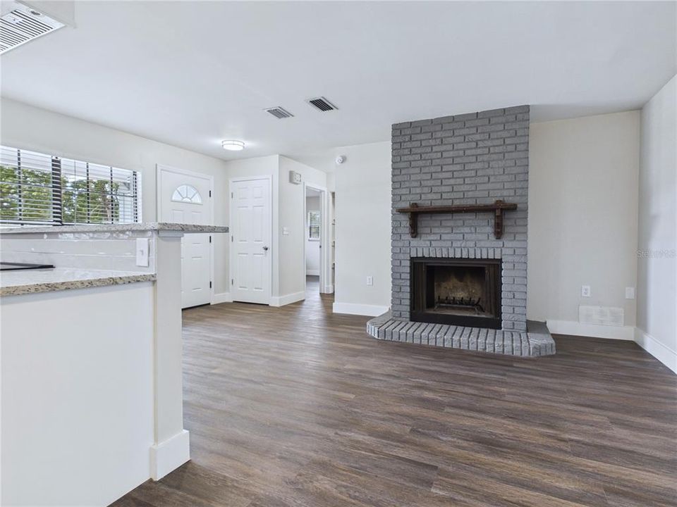 For Sale: $239,000 (3 beds, 2 baths, 1436 Square Feet)