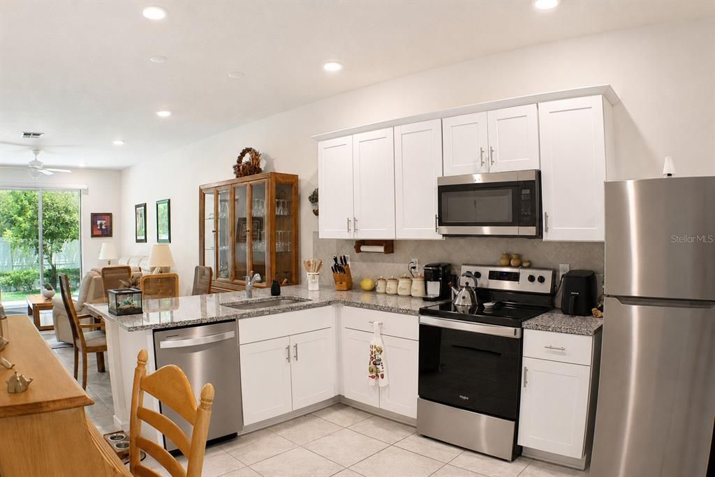 En Venta: $300,000 (2 camas, 2 baños, 1451 Pies cuadrados)