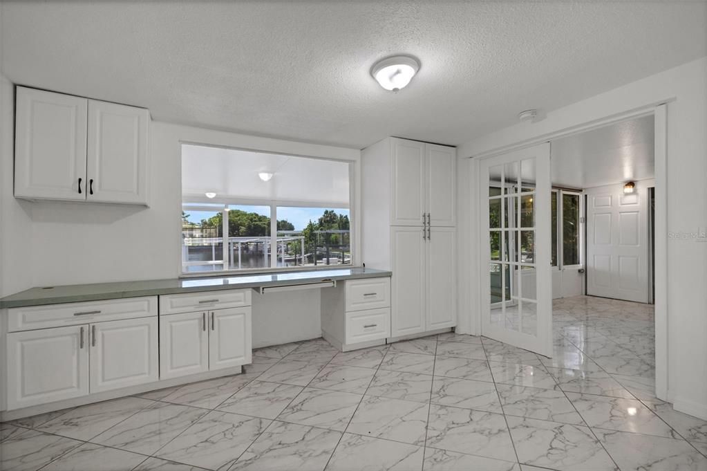 En Venta: $441,000 (3 camas, 3 baños, 1896 Pies cuadrados)