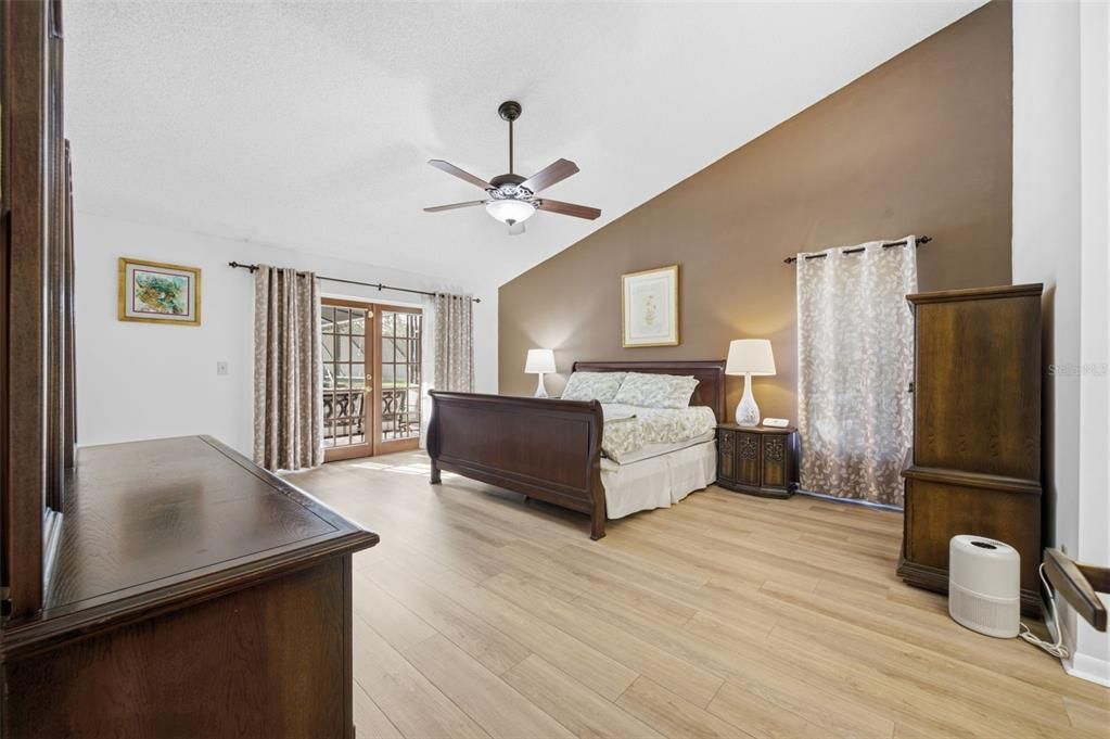 Active With Contract: $750,000 (4 beds, 3 baths, 3315 Square Feet)