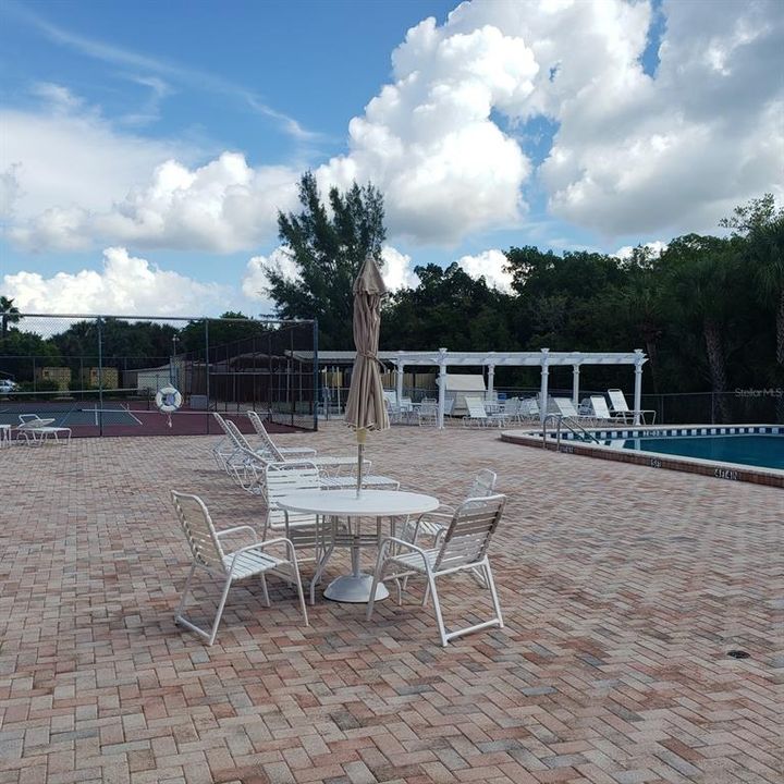 В аренду: $4,600 (2 спален, 2 ванн, 1296 Квадратных фут)