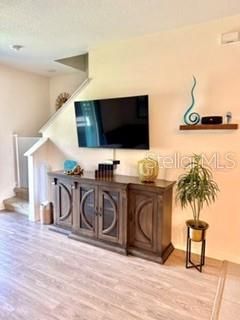 For Sale: $260,000 (3 beds, 2 baths, 1707 Square Feet)