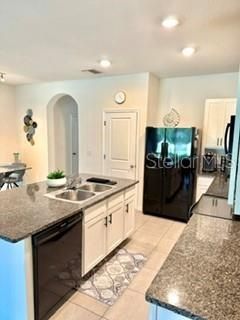 For Sale: $260,000 (3 beds, 2 baths, 1707 Square Feet)