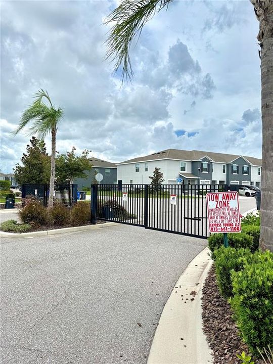 For Sale: $250,000 (3 beds, 2 baths, 1707 Square Feet)