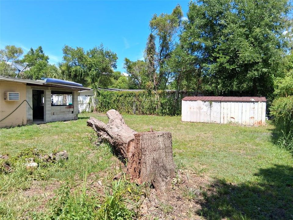 На продажу: $240,000 (3 спален, 1 ванн, 1432 Квадратных фут)