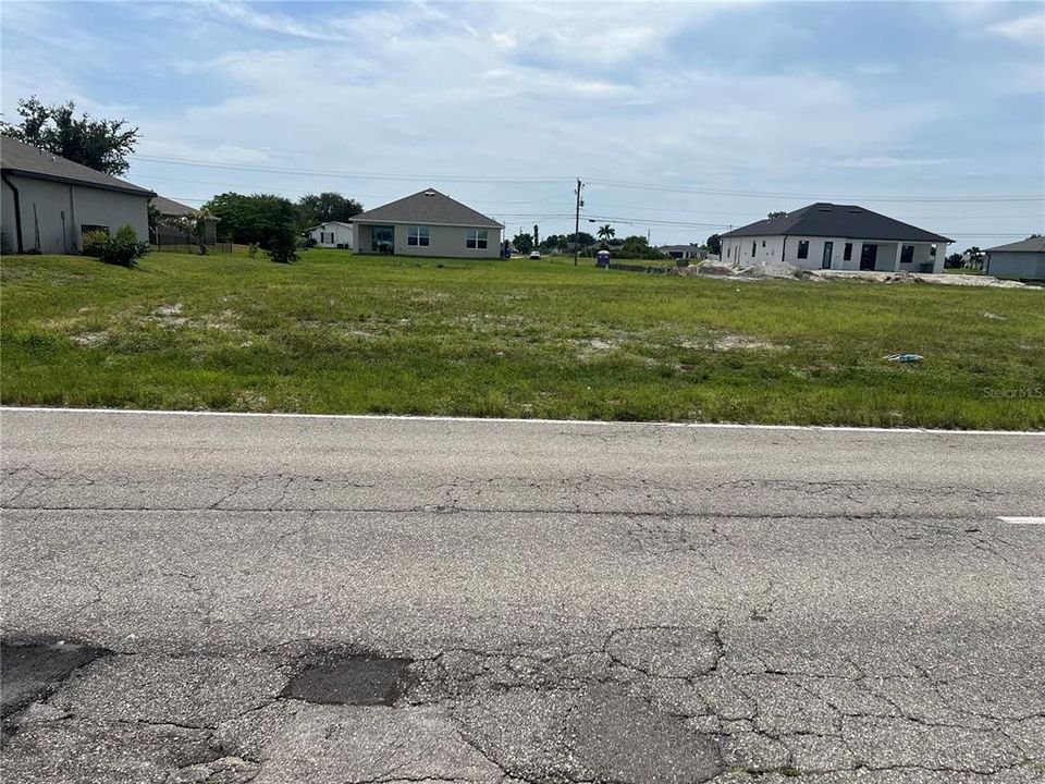 En Venta: $55,000 (0.23 acres)