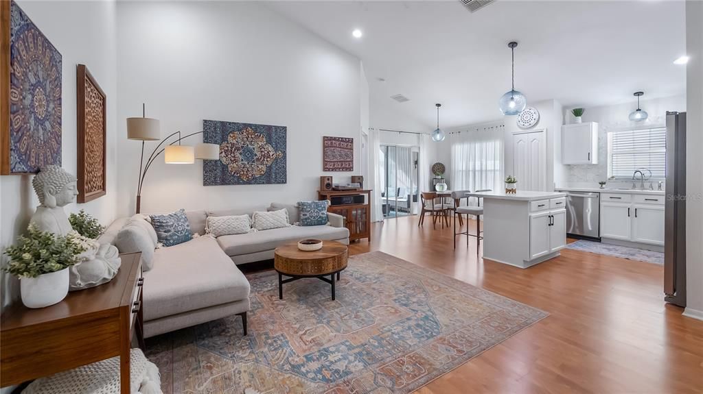 For Sale: $450,000 (3 beds, 2 baths, 1670 Square Feet)