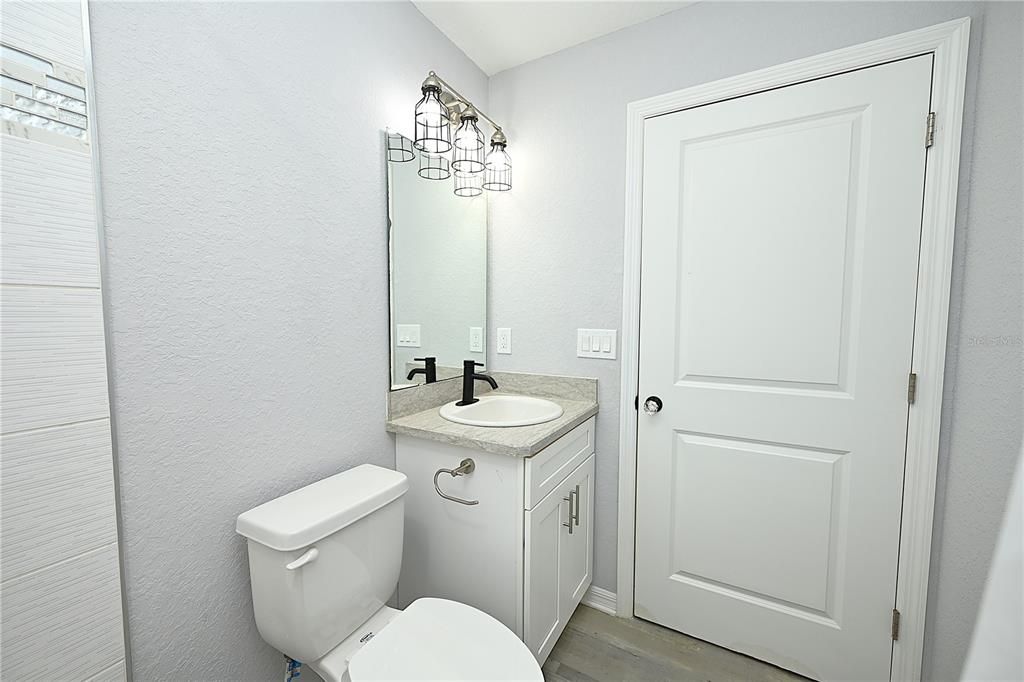 В аренду: $1,800 (3 спален, 2 ванн, 1306 Квадратных фут)