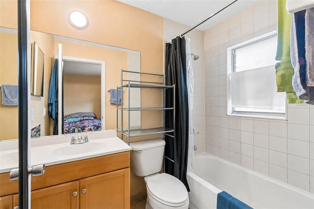 For Sale: $1,150,000 (12 beds, 0 baths, 4024 Square Feet)