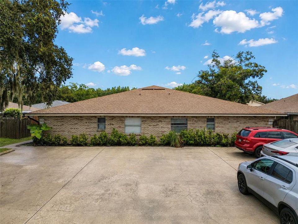 For Sale: $1,150,000 (12 beds, 0 baths, 4024 Square Feet)