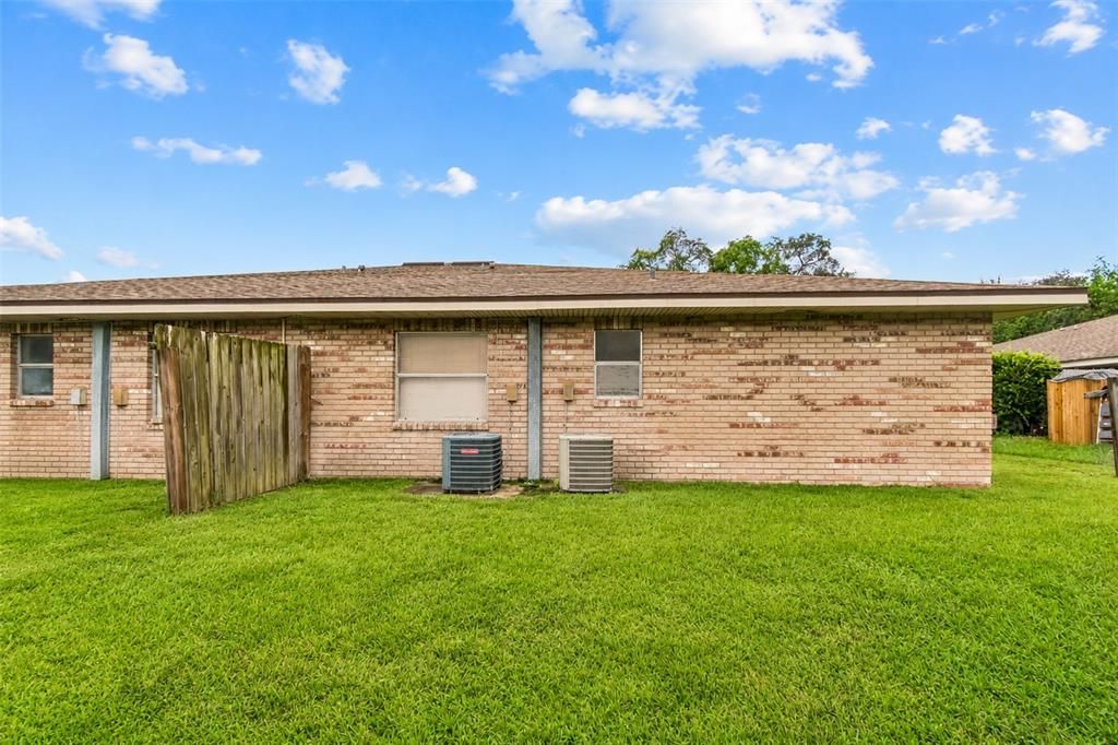 For Sale: $1,150,000 (12 beds, 0 baths, 4024 Square Feet)
