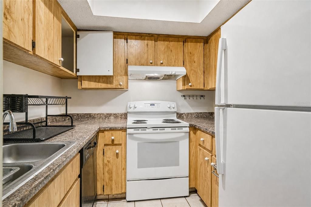 For Sale: $1,150,000 (12 beds, 0 baths, 4024 Square Feet)