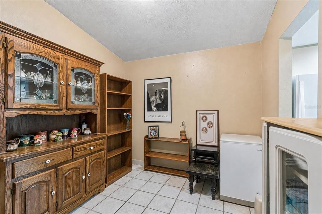 For Sale: $1,150,000 (12 beds, 0 baths, 4024 Square Feet)