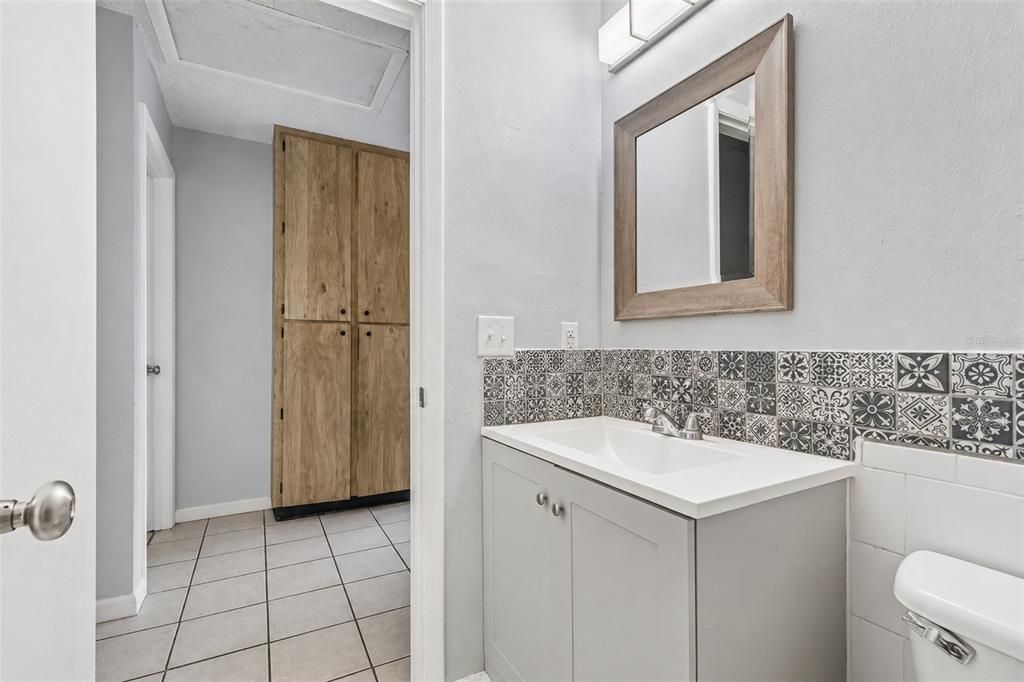 For Sale: $1,150,000 (12 beds, 0 baths, 4024 Square Feet)