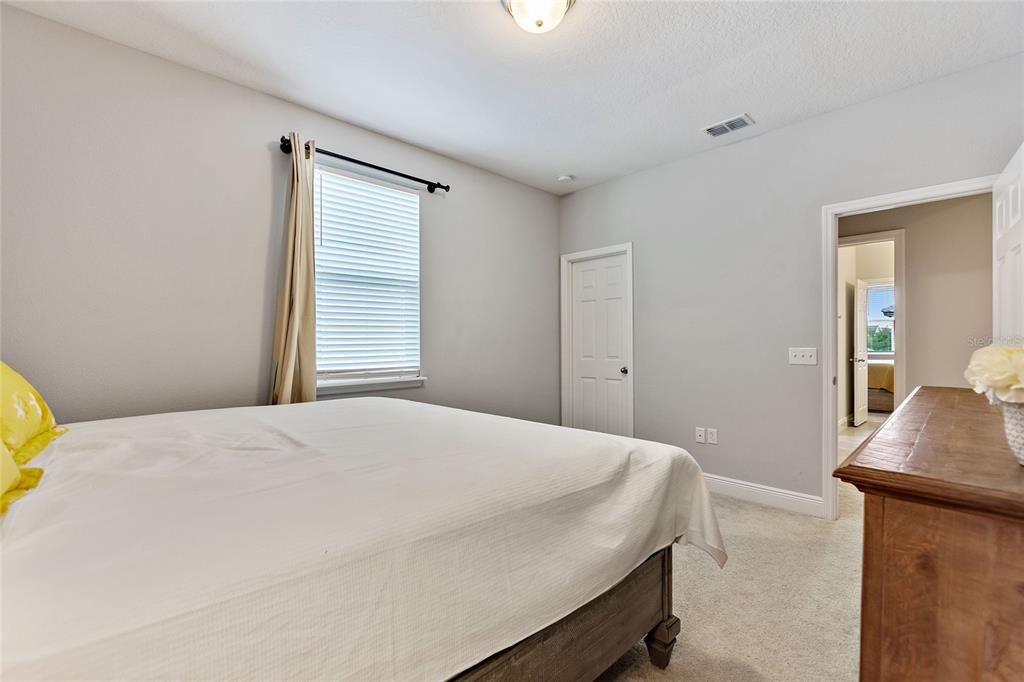 For Rent: $5,000 (5 beds, 3 baths, 3725 Square Feet)