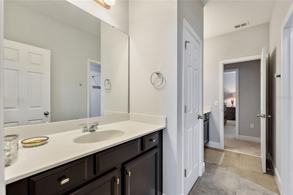 For Rent: $5,000 (5 beds, 3 baths, 3725 Square Feet)
