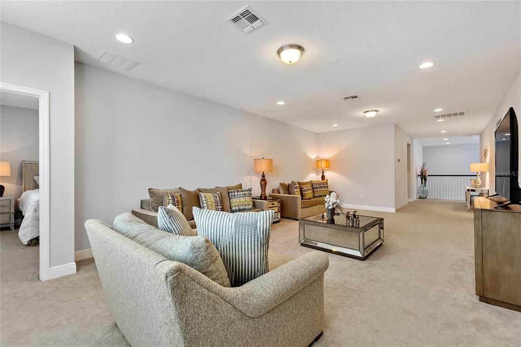 For Rent: $5,000 (5 beds, 3 baths, 3725 Square Feet)