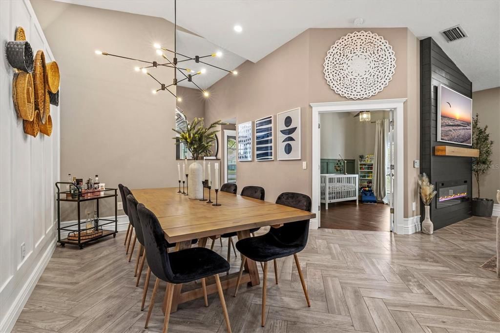 En Venta: $589,000 (3 camas, 2 baños, 1643 Pies cuadrados)