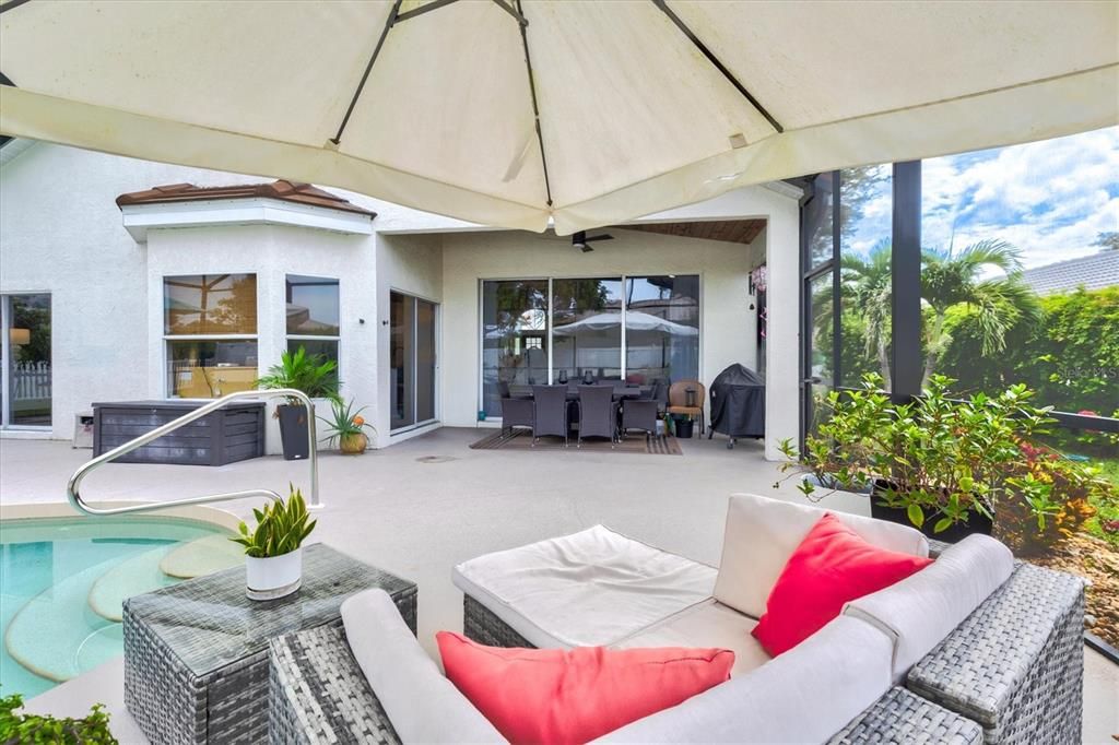 En Venta: $589,000 (3 camas, 2 baños, 1643 Pies cuadrados)