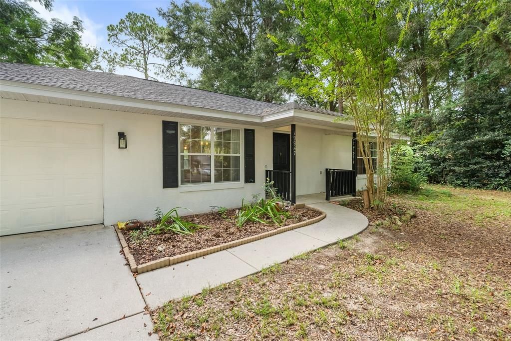 For Sale: $244,500 (3 beds, 2 baths, 1165 Square Feet)