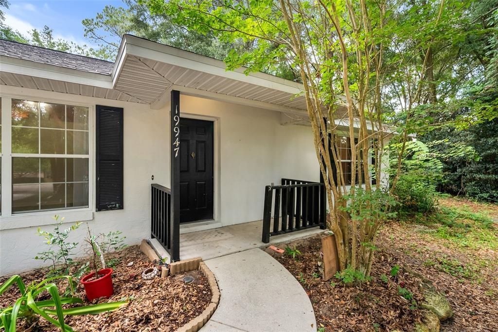 For Sale: $244,500 (3 beds, 2 baths, 1165 Square Feet)