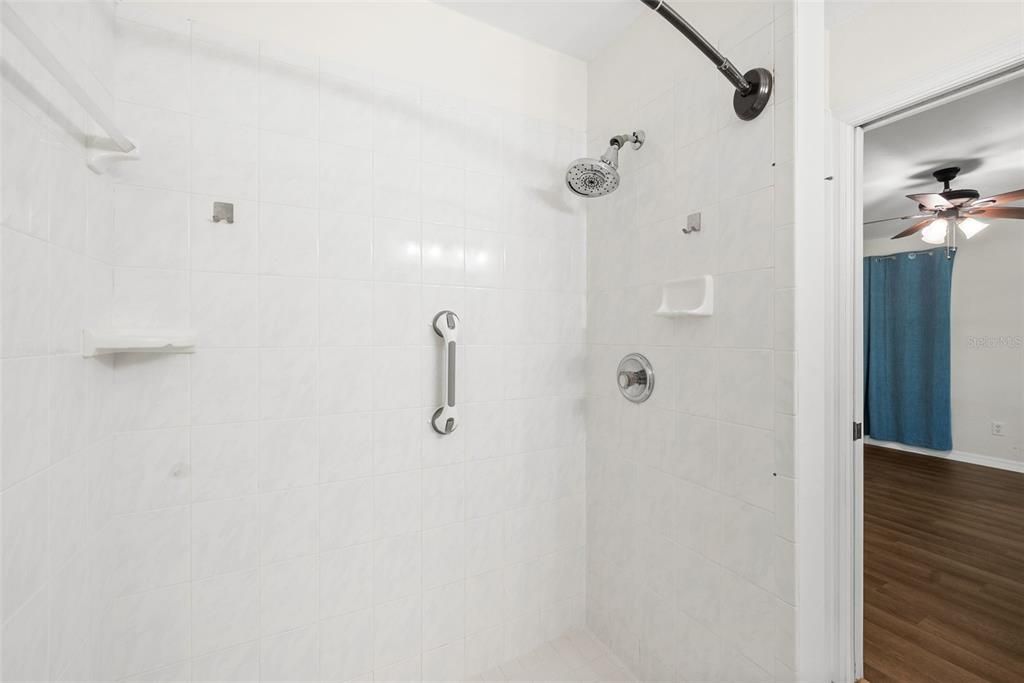 For Sale: $244,500 (3 beds, 2 baths, 1165 Square Feet)