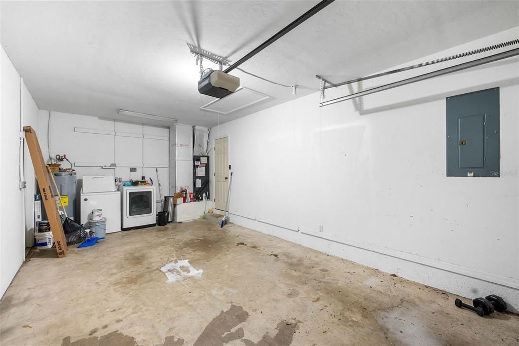 For Sale: $244,500 (3 beds, 2 baths, 1165 Square Feet)