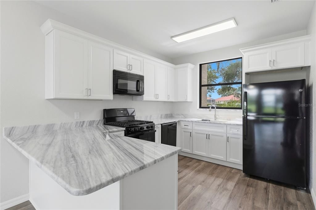 En Venta: $229,900 (2 camas, 2 baños, 1090 Pies cuadrados)