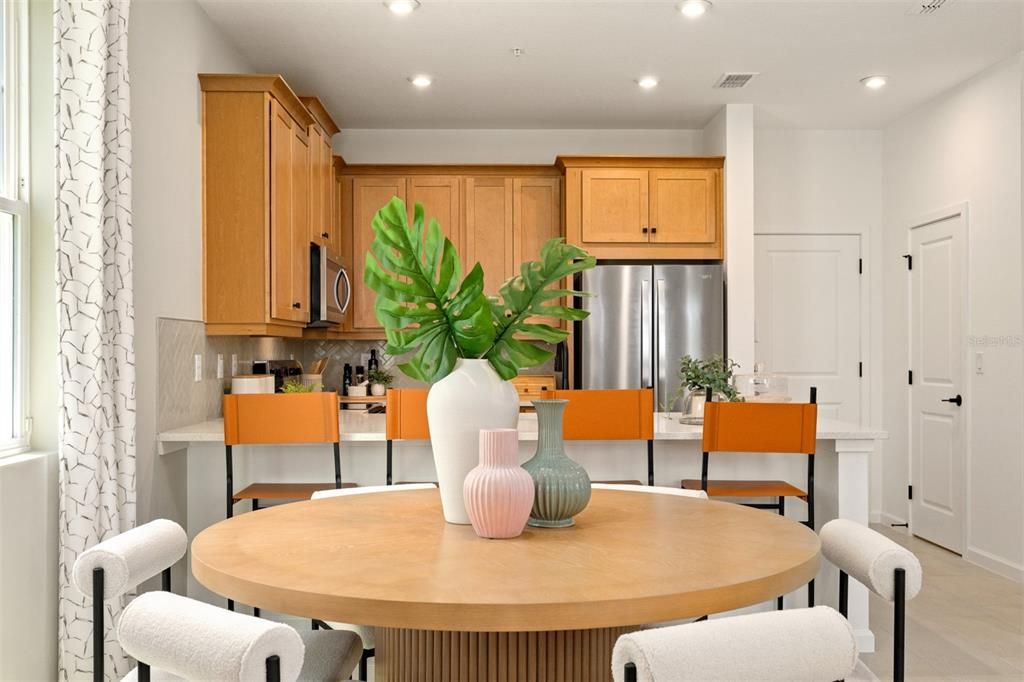 На продажу: $414,990 (4 спален, 2 ванн, 1678 Квадратных фут)