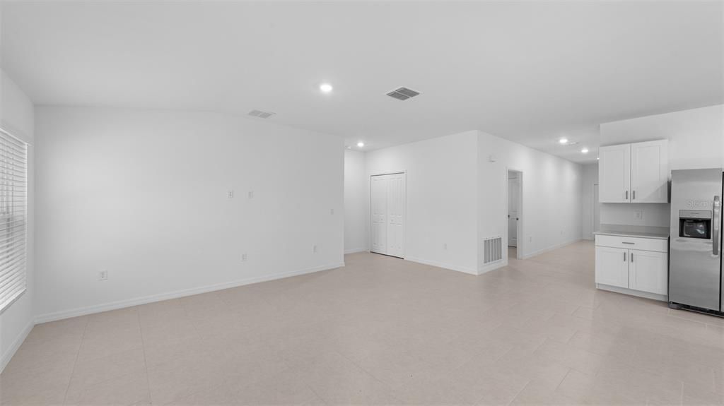 En Venta: $299,499 (4 camas, 2 baños, 1824 Pies cuadrados)