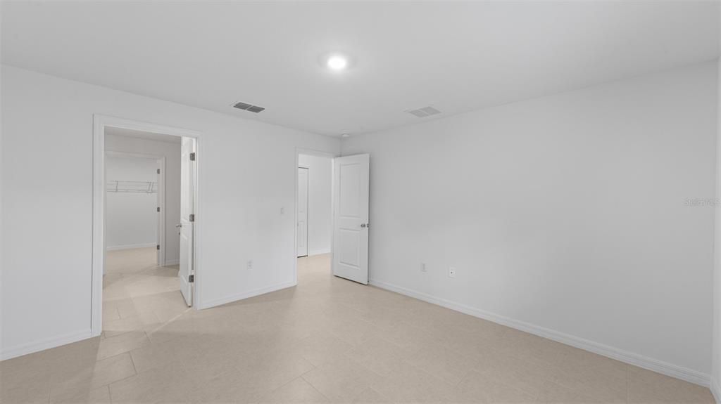 En Venta: $299,499 (4 camas, 2 baños, 1824 Pies cuadrados)