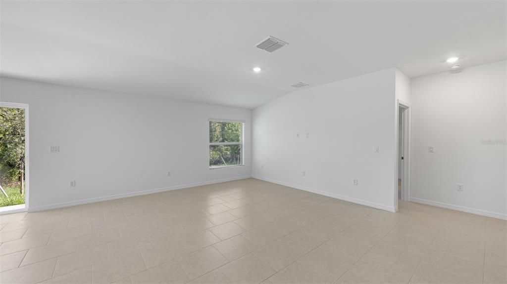 En Venta: $299,499 (4 camas, 2 baños, 1824 Pies cuadrados)