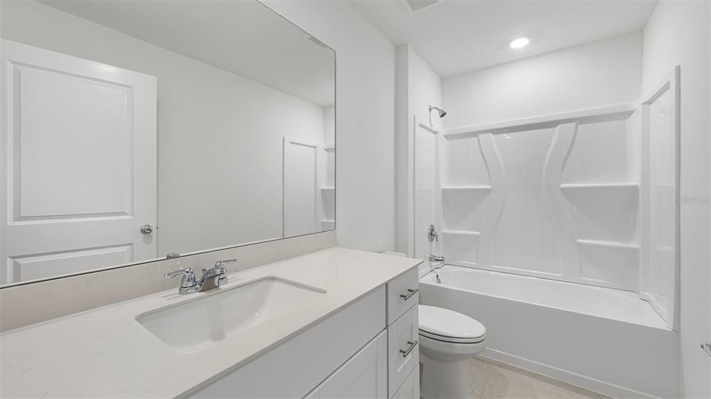 En Venta: $299,499 (4 camas, 2 baños, 1824 Pies cuadrados)