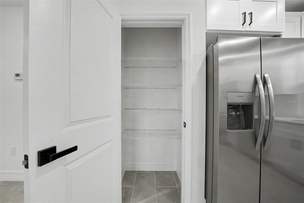 На продажу: $259,999 (3 спален, 2 ванн, 1140 Квадратных фут)