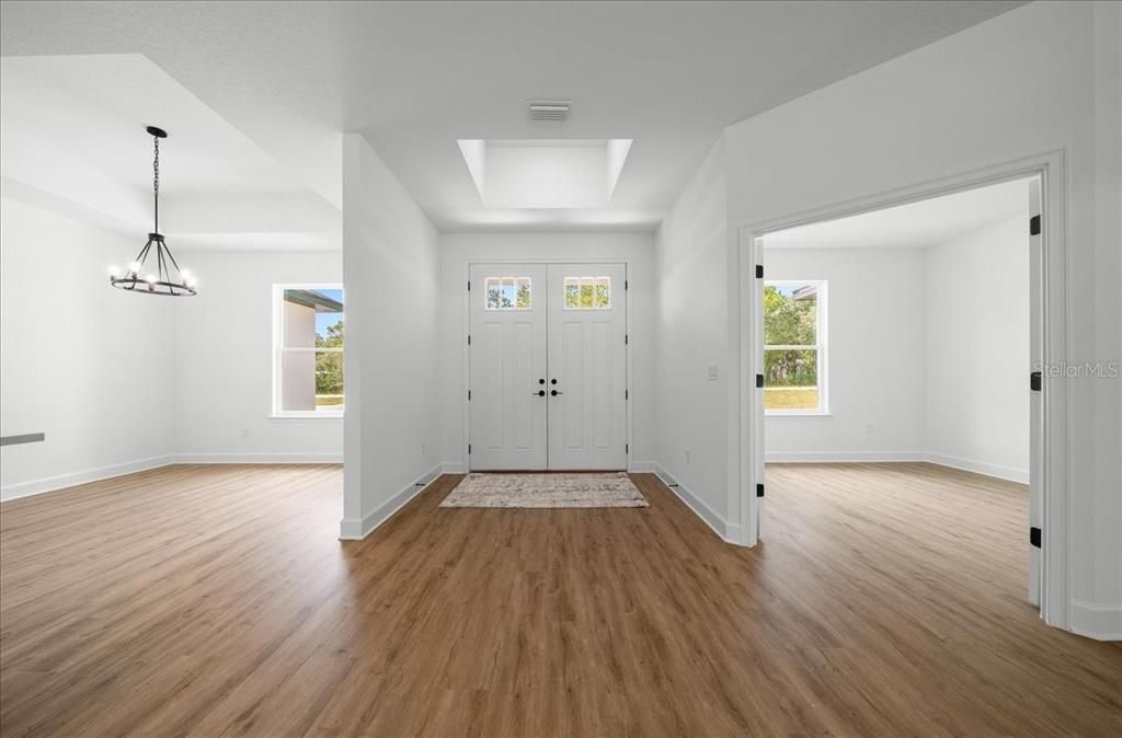 En Venta: $599,990 (5 camas, 3 baños, 2637 Pies cuadrados)