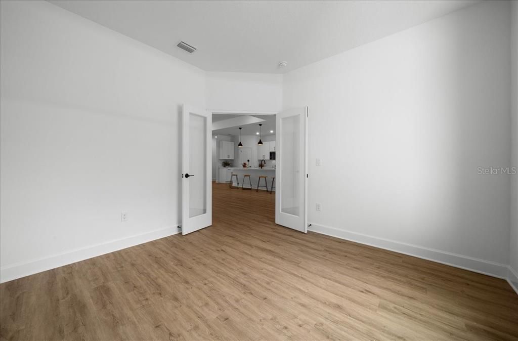 En Venta: $599,990 (5 camas, 3 baños, 2637 Pies cuadrados)