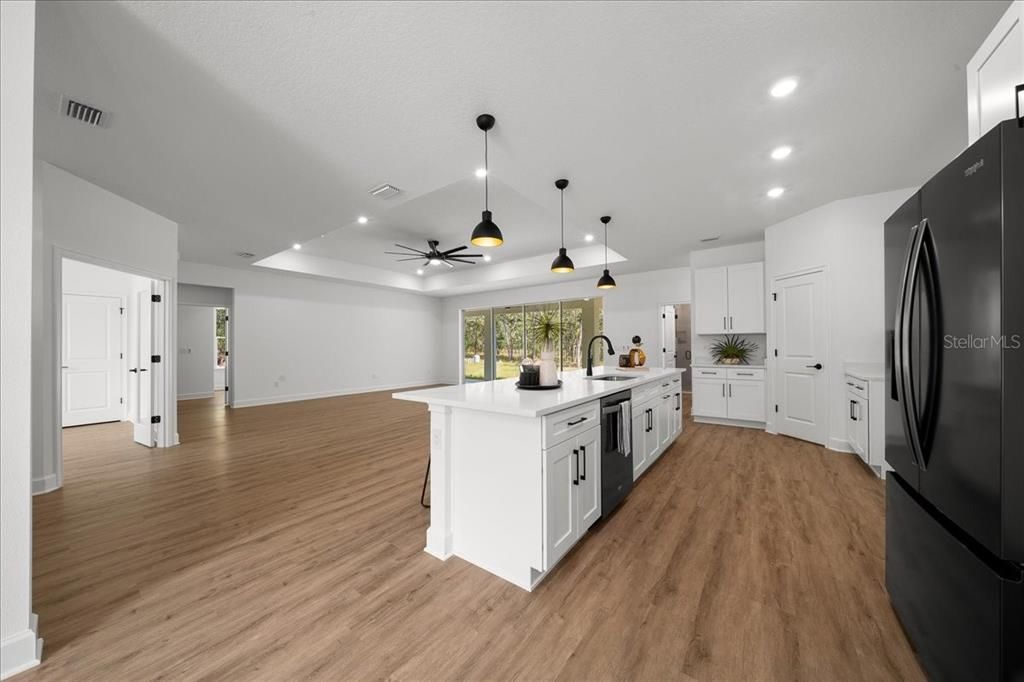 En Venta: $599,990 (5 camas, 3 baños, 2637 Pies cuadrados)