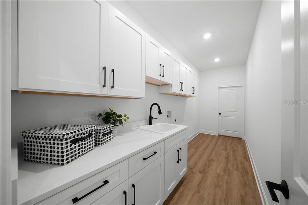 En Venta: $599,990 (5 camas, 3 baños, 2637 Pies cuadrados)