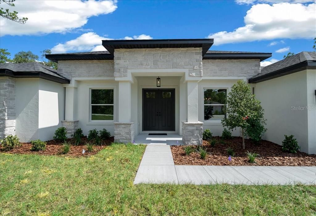 En Venta: $599,990 (5 camas, 3 baños, 2637 Pies cuadrados)