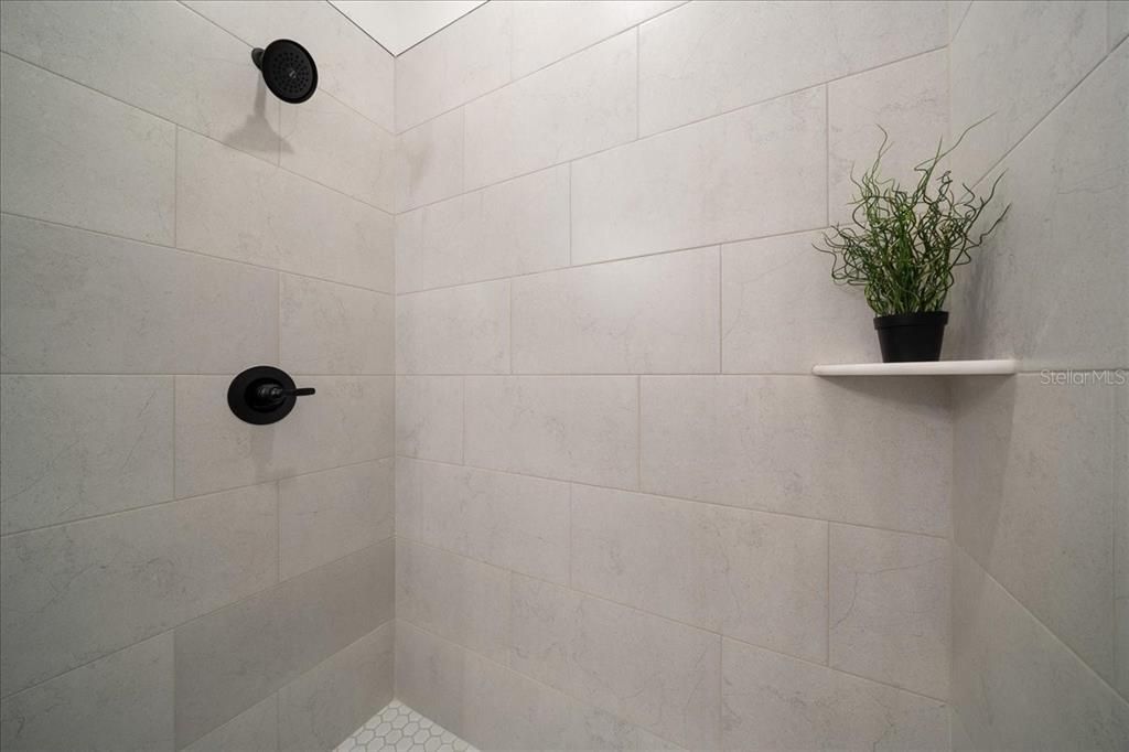 На продажу: $424,900 (4 спален, 3 ванн, 2061 Квадратных фут)