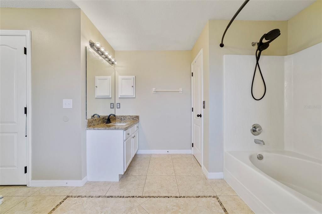 Active With Contract: $425,000 (3 beds, 2 baths, 1858 Square Feet)